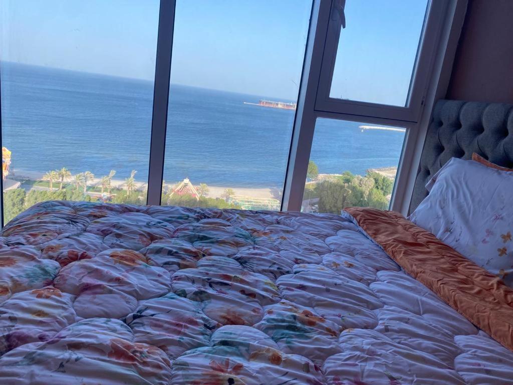 Gulf Blue Waves أمواج الخليج الزرقاء Hotell Kuwait City Exteriör bild